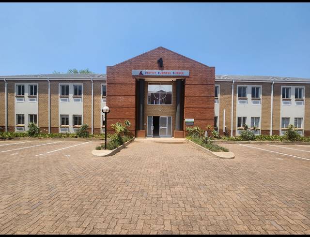 203M² OFFICE TO LET IN RANDJESPARK